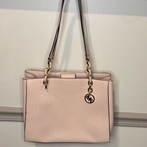 Michael Kors Light Pink Saffiano Tote - Pink & Gold Chain Strap